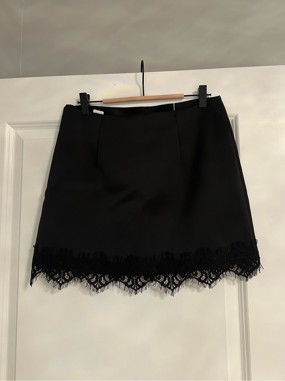 ZARA SATIN FINISH SKIRT